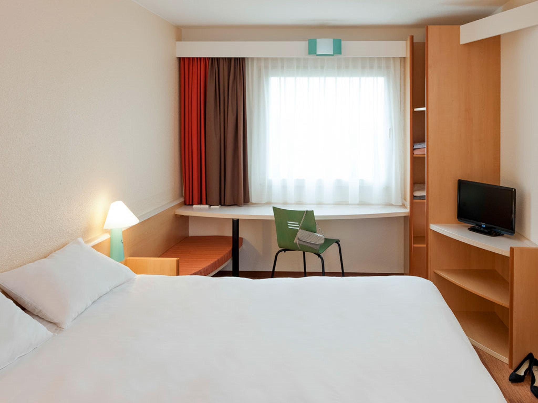 Отель Ibis Jerez De La Frontera Cadiz Экстерьер фото